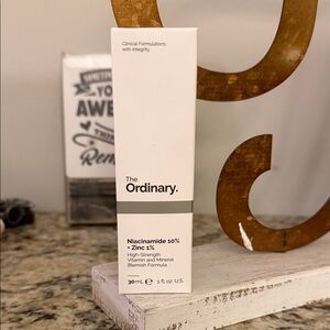 The Ordinary Niacinamide 10% + Zinc 1% Serum - full size New in box!